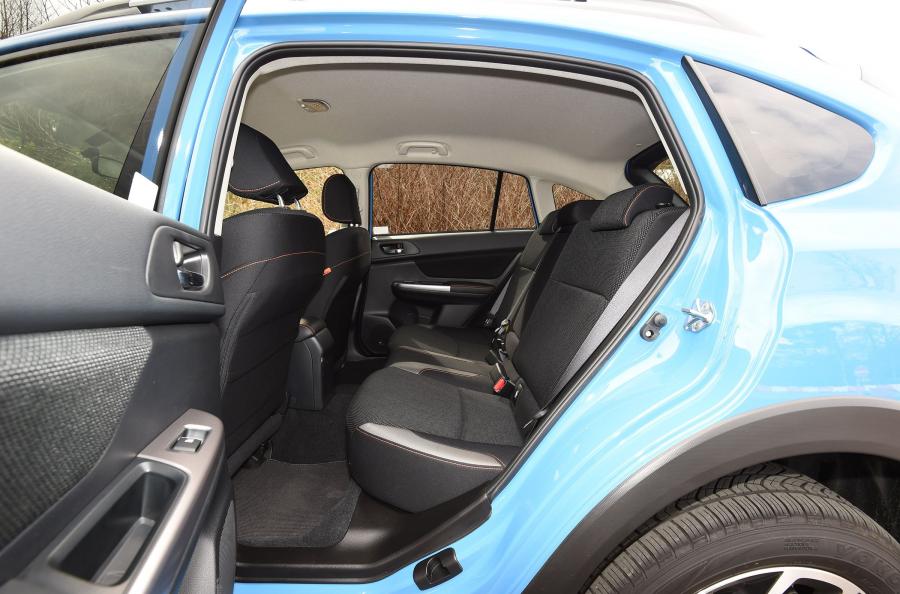 Интерьер Subaru XV 2016 года  (UK) (фото 25 из 29)